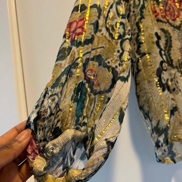 Charlie Joe Blouse - Picture 2 of 4